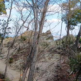 岩..を越えると..