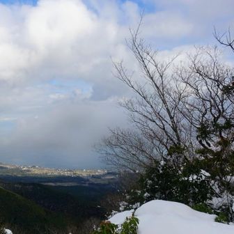 以前にこのスポットを教えてもらっていたので、この景色を見たくて来ました。
丁度日が差してくれて幸運でした。