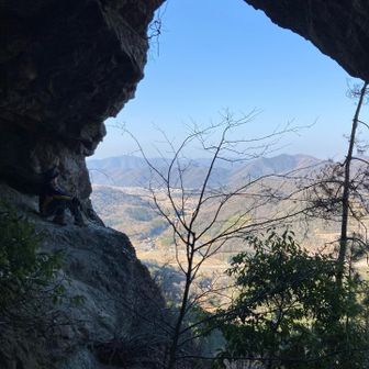 「神座の巌」中からの眺望