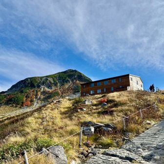 立山室堂山荘。
