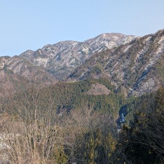 この山は？大鷲山？何度も聞きました。
