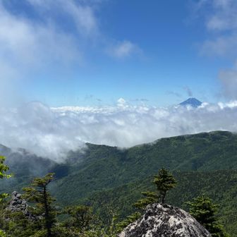 天狗岩と富士山✨