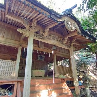 破風板の飾りがお猿さんでした！