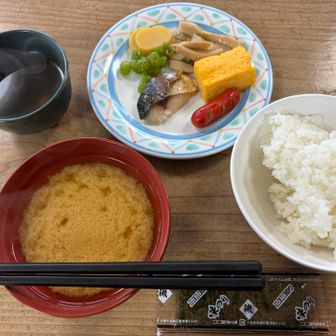 薬師岳山荘に到着！

朝食6:30までとなっておりましたが、ご用意していただきました🙏

ありがとうございます🙇

yamano_yuさんご一行といただきました🥰

