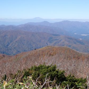 鳥海山は初冠雪の発表がありました。