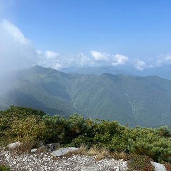幌尻岳は雲の中