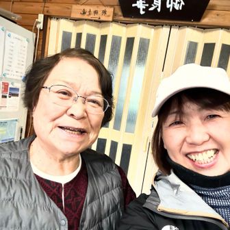 出発前📷、女将さんと
お世話になりました、ありがとうございます！