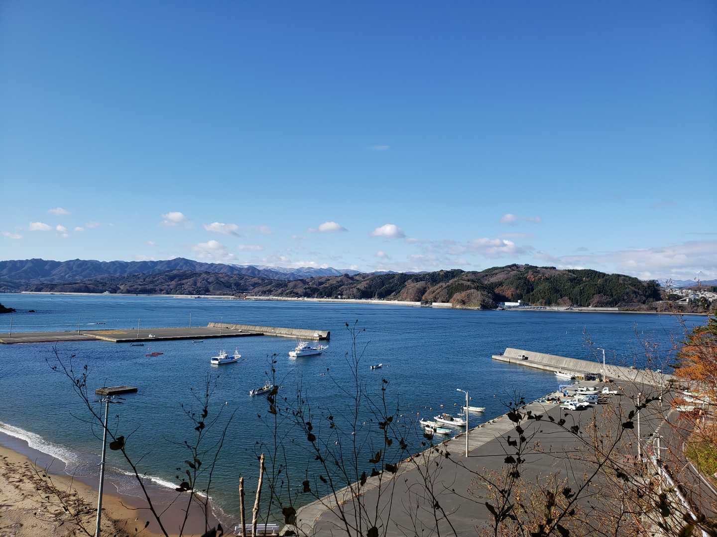 海も空もブルー