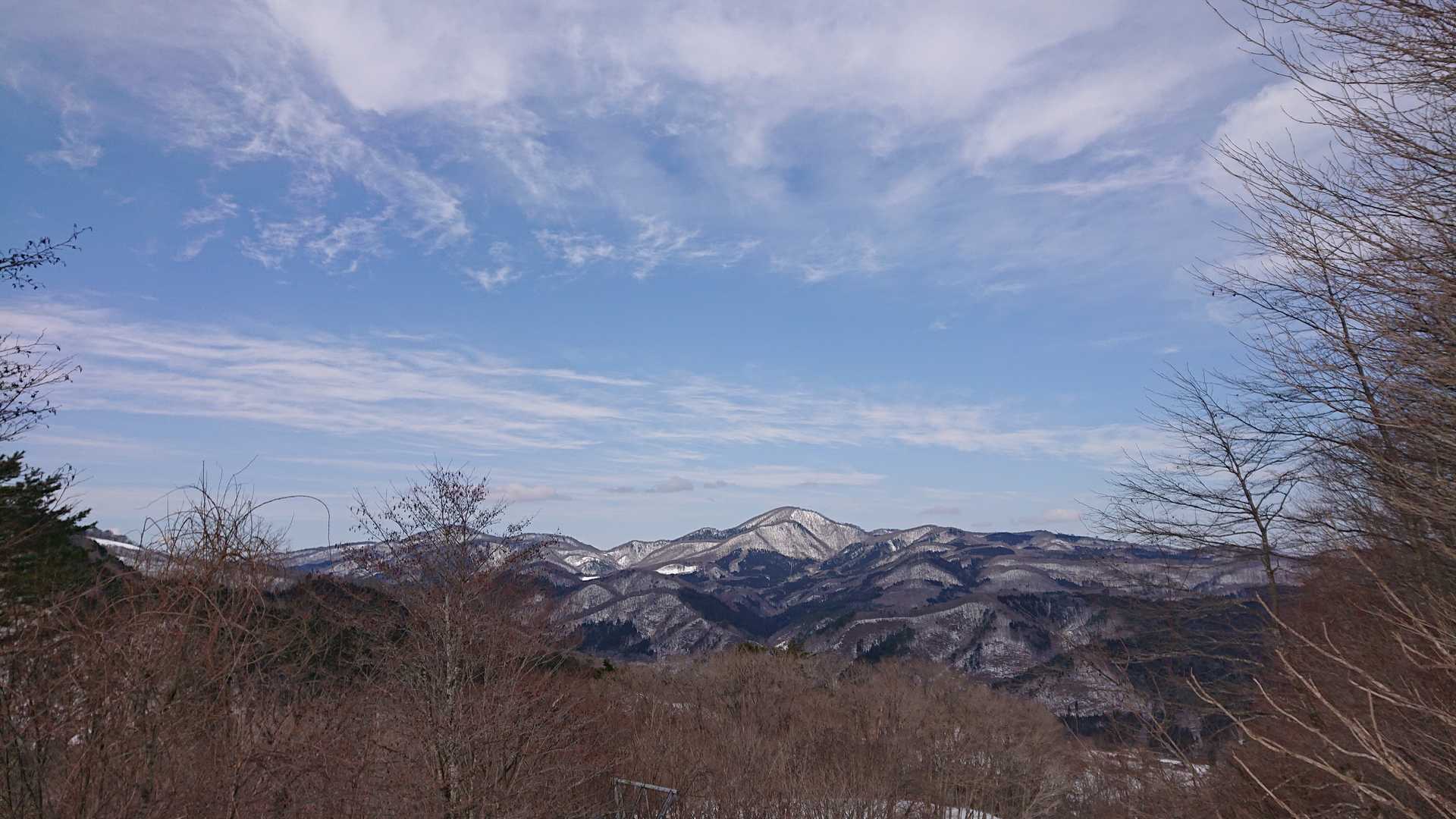 めちゃくちゃ青空～。しばし見とれますか…