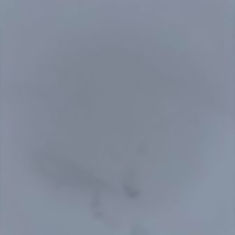 下りは何も見えずトレースを辿るしか出来ず