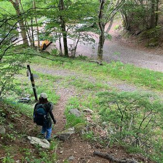 下山道は、樹林帯で疲れた、、、