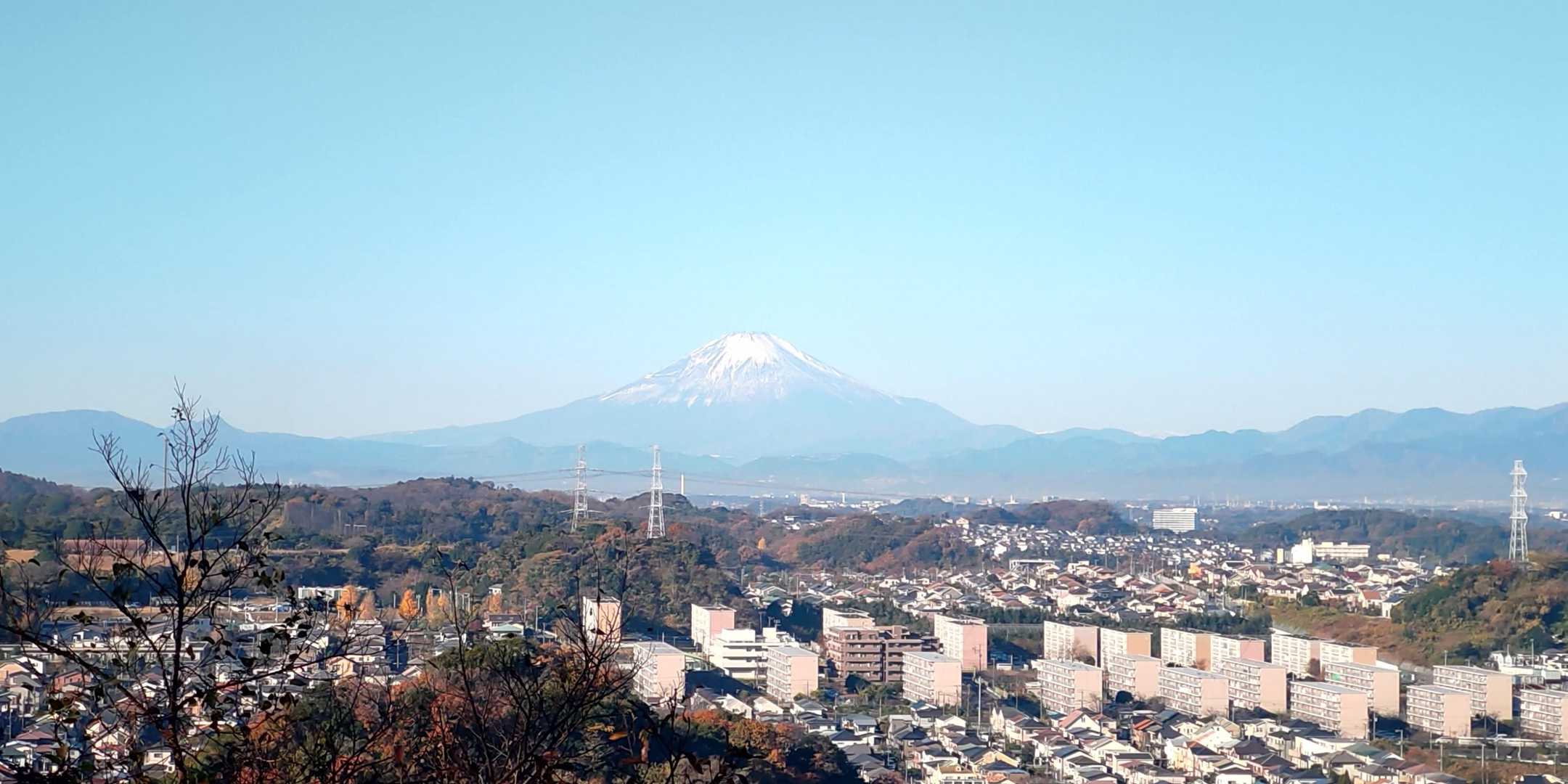 🗻