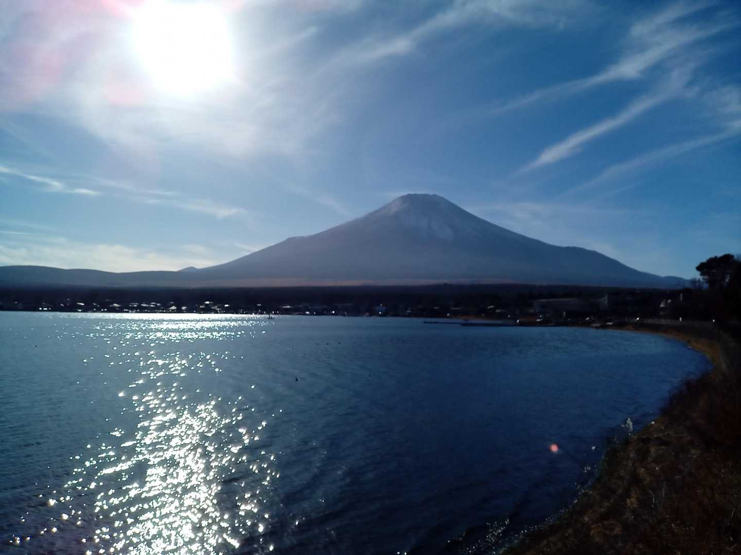 日の角度で逆さ富士見えるのかな?