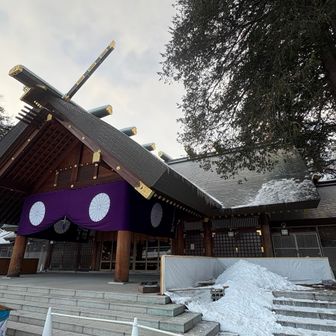 下山後に初詣、朝早いので人が少なくていいね