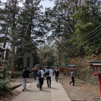 1号路をしばらく歩いて。