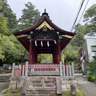 樹林帯は木が守ってくれたけど神社に着いたらまた小雨。最後は雨だったけど今日も楽しかった💕雨でも楽しめるホームがあるのはありがたいわ✨