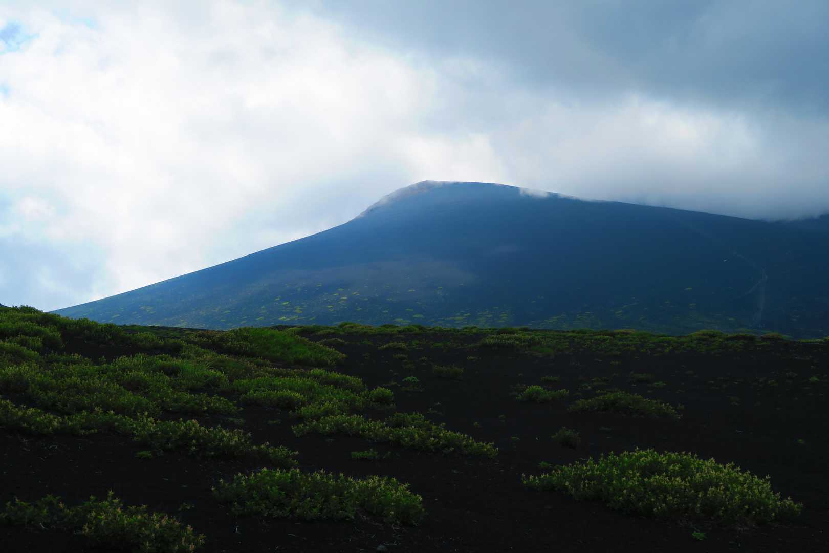 最後、一瞬だけ宝永山が見えました！