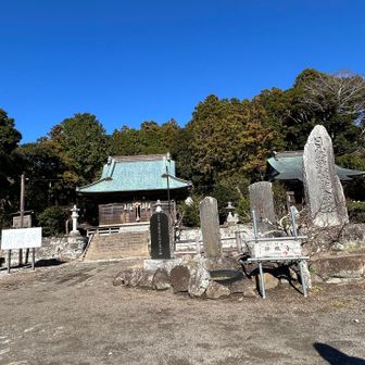 平群天神社駐車場に到着
お手洗いもあってありがたいです