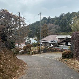 そして、麓まで下ってきました。