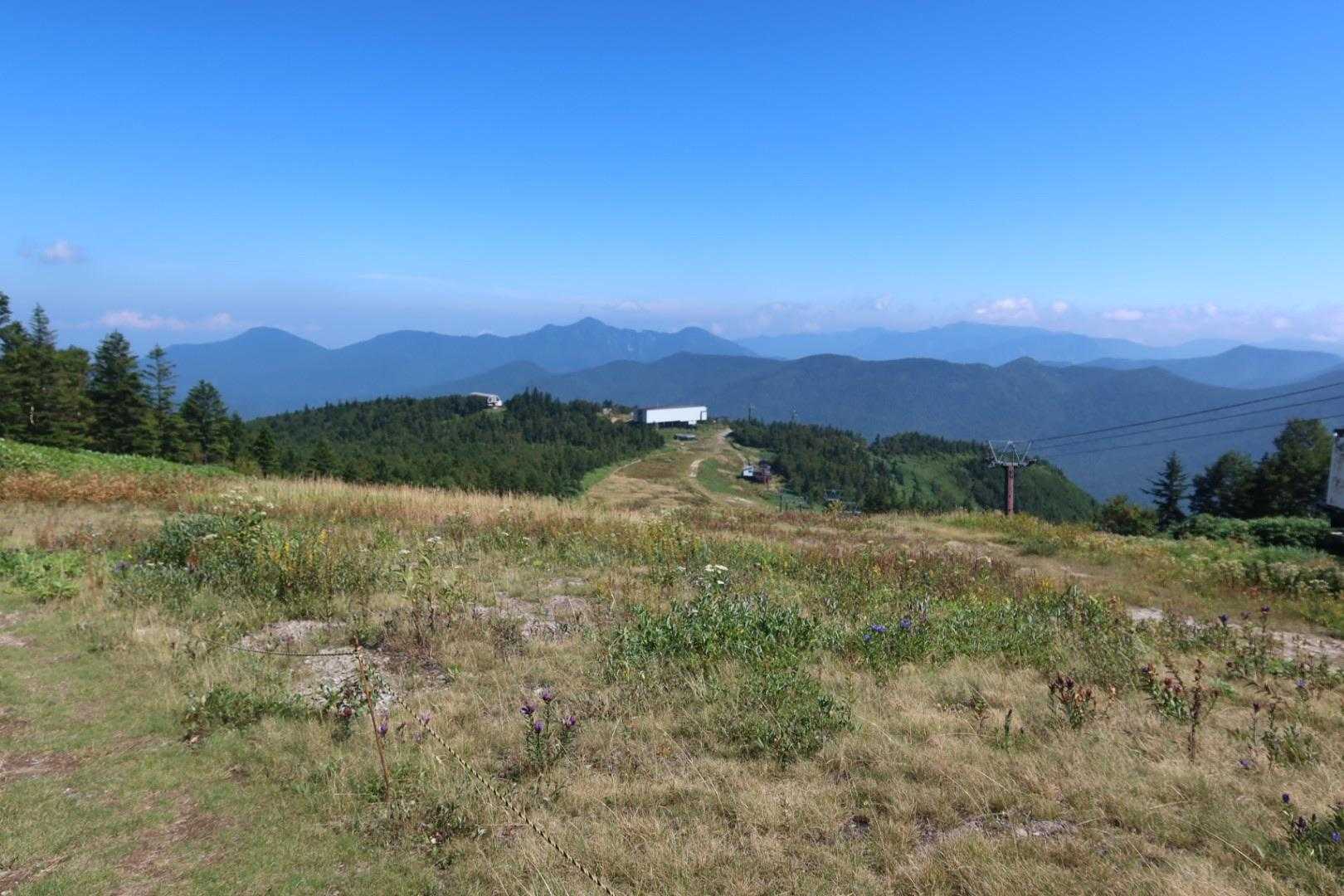 下山は、奥志賀高原へ。