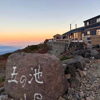 向こうの方に去年登った白山🎶