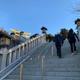 まずは3人で秋葉神社にお参り⛩️