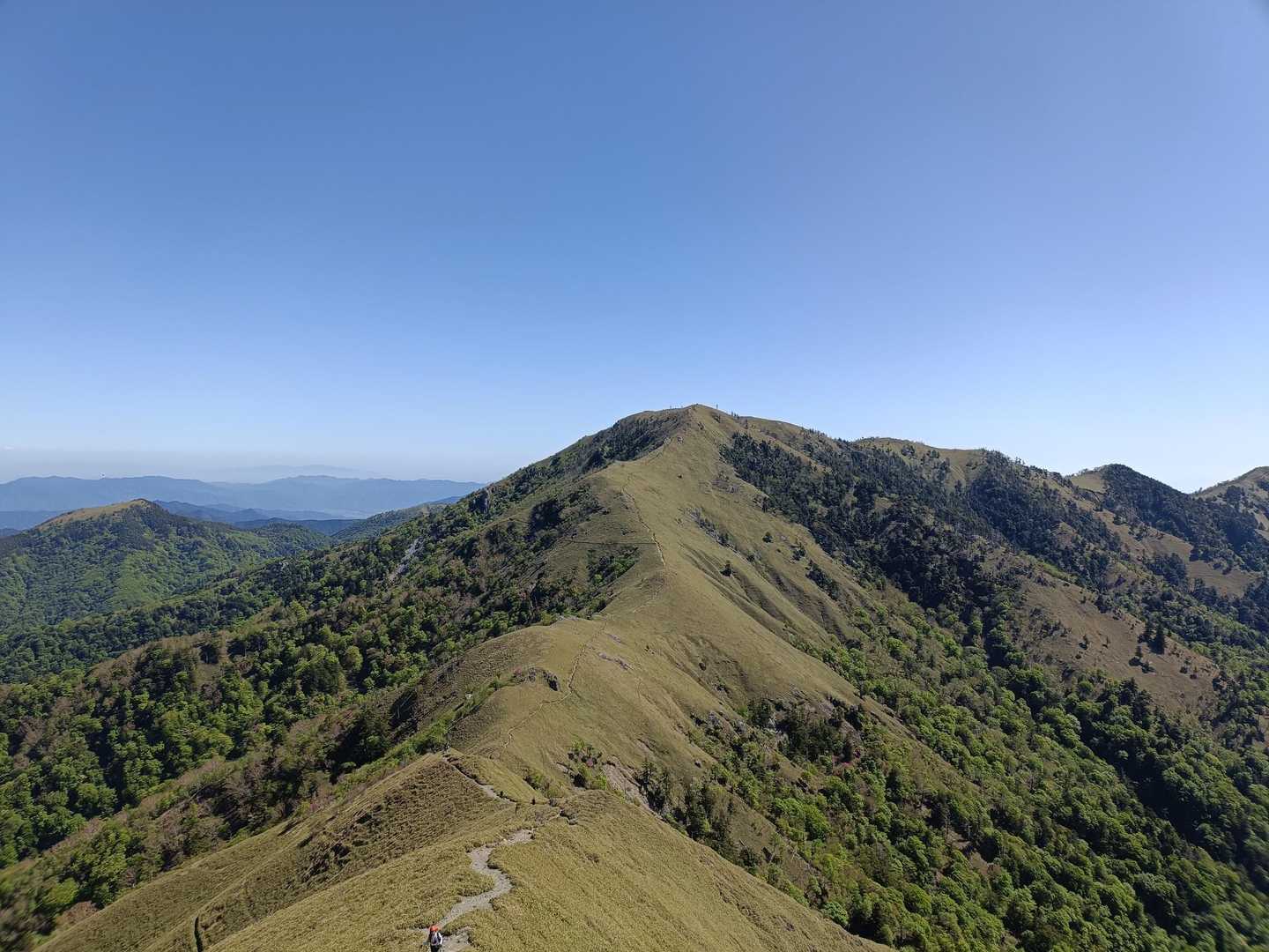 見ノ越-剣山-次郎笈-三嶺 縦走コースの写真