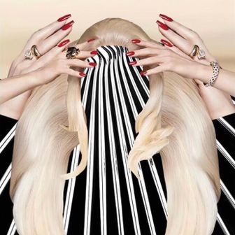 寝ても寝ても眠りたい