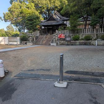 飯盛山登山口の横にある北條神社(天神さん)です。ここから三好道を登ります。