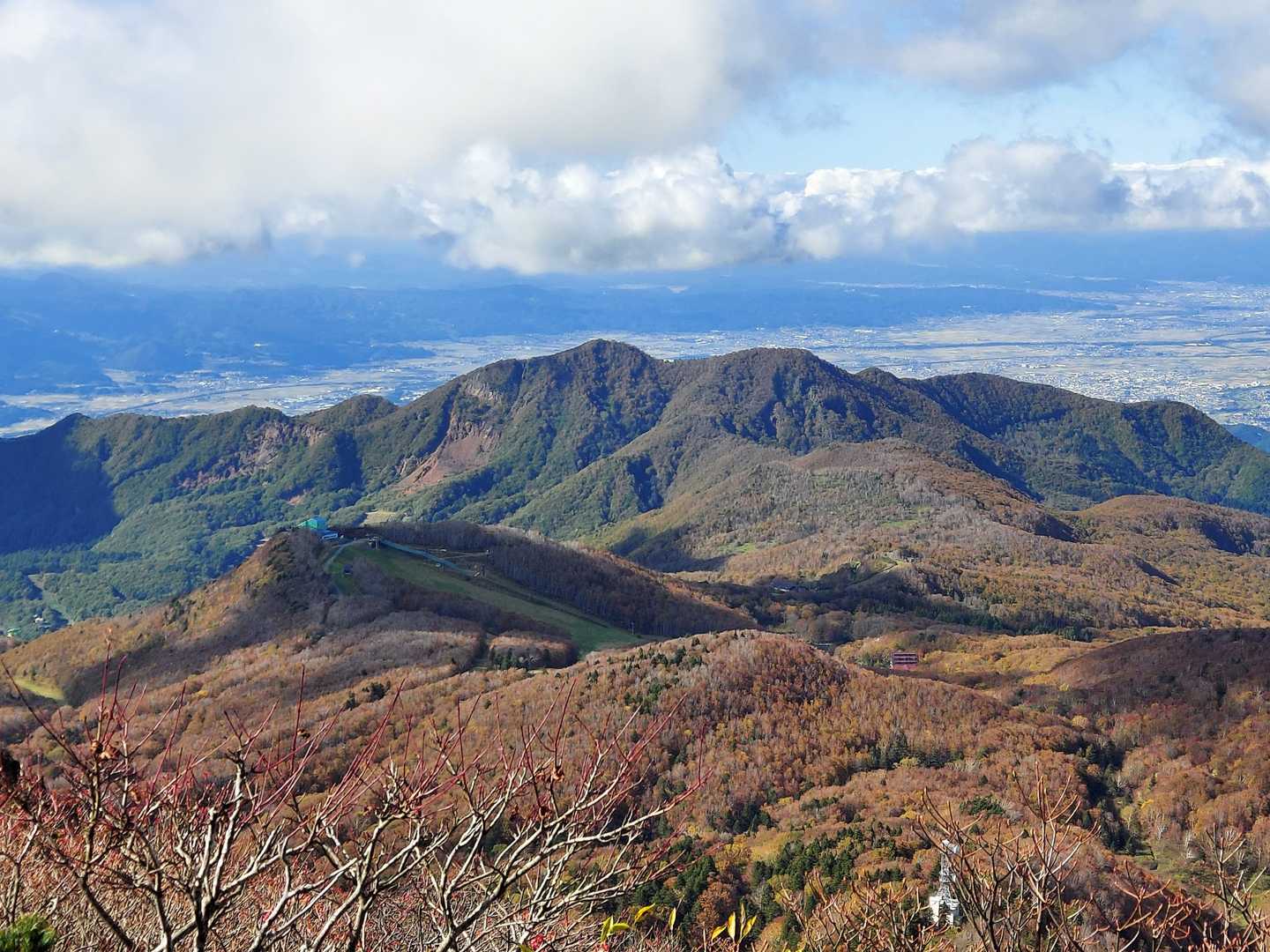 ここからの龍山のほうが色合いがキレイ(^.^)