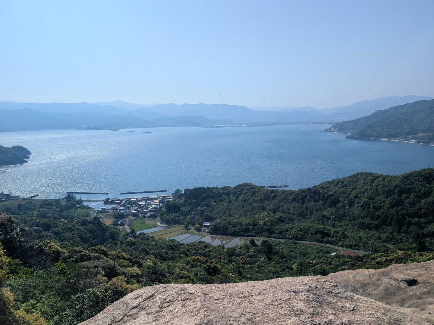 奥の院展望所からの景色。ここだけでも最高のビューです😊
そして序盤から汗が止まらない💦💦そんなに暑くないのに🤣