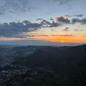 初日の出　なんとか見えました☺️