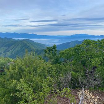 鳳凰三山と八ヶ岳