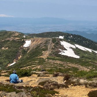地蔵山までの稜線✨あちらまで行くのはまたの機会に。