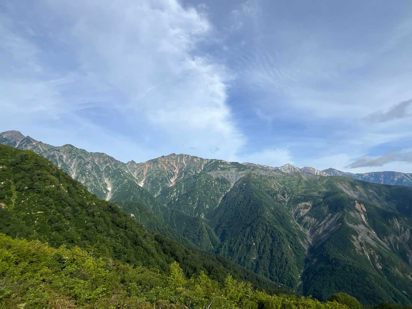リフト降りて五竜展望からの景色
今から行ってきま〜す✊