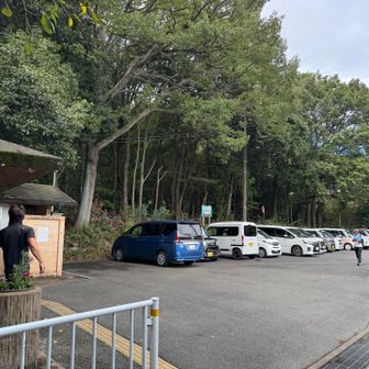 第一駐車場にはトイレあり
少し下ったところにもっと広い第2駐車場あります
