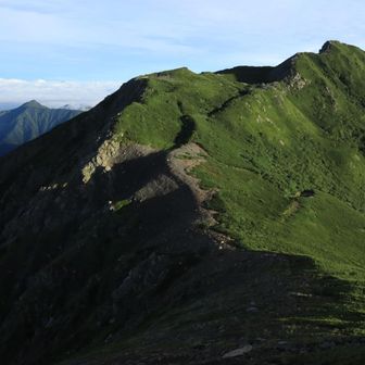 中盛丸山からの大沢岳