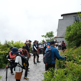 すっごい人、、