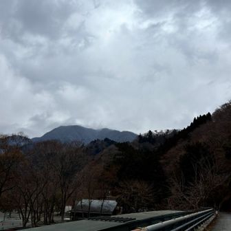 大室山・畦ヶ丸・菰釣山 最後に大室山⛰️振り返って