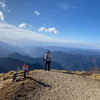 山頂からは良い景色が楽しめます