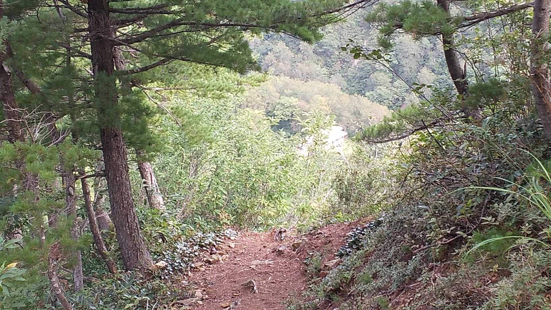 飯豊山荘が真下に見える