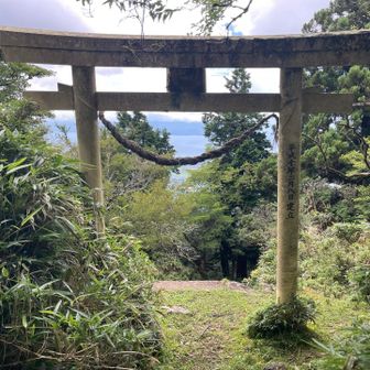 山頂で休憩前に御挨拶します。