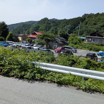 朝9時前の乾徳公園駐車場。土日なのでさすがに8割埋まっていました