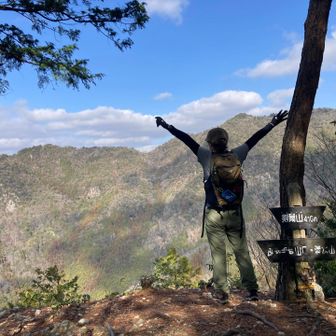 通ってきた山が見えるー