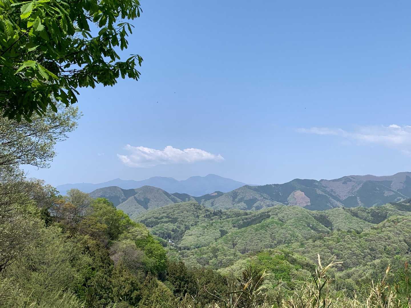 霞んでる赤城山見えた