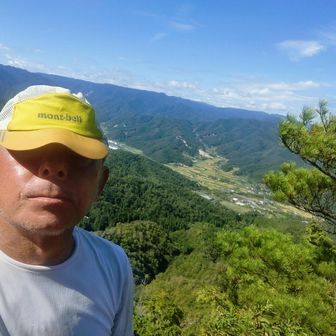崖を背に、余裕かましてますが
ビビってます📸