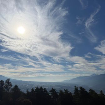 永明寺山　雲が綺麗　肉眼ででは🗻が…見えるかな？