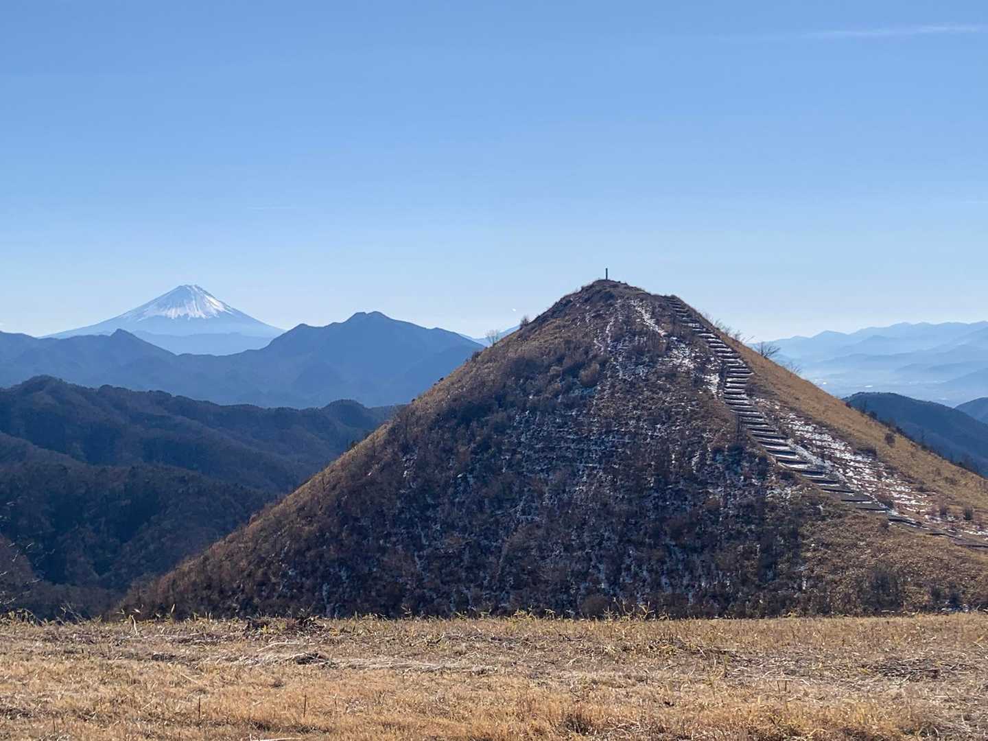 富士山、金ヶ岳、に飯盛山
