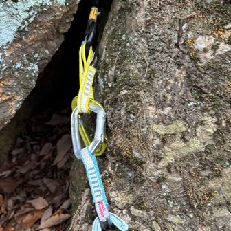 カム設置

カムは危険なので、絶対に固定で来てるか確認。50Ｍ人が落ちても大丈夫なくらいしっかりと。