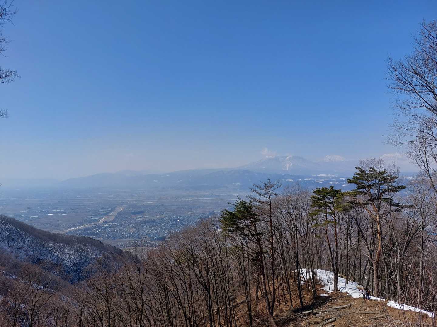 雁田山登山道入口-雁田山-雁田山公園ハイキングコース入口 周回コースの写真